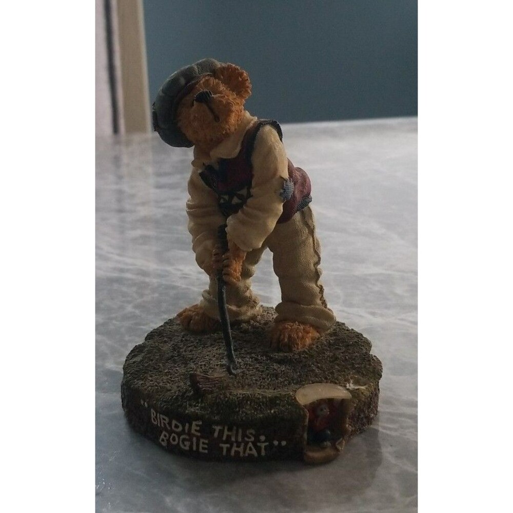Boyds Bears and Friends golf figurine
